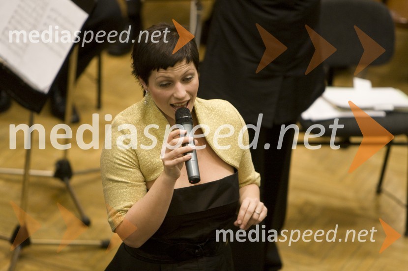 Nuška Drašček, pevkaHvala, ker vam ni vseeno, dobrodelni koncert