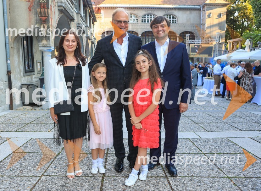  ... ;  Janez  Škrabec, direktor Riko d.o.o.;  ... 60 let uspešnega podjetnika Janeza Škrabca