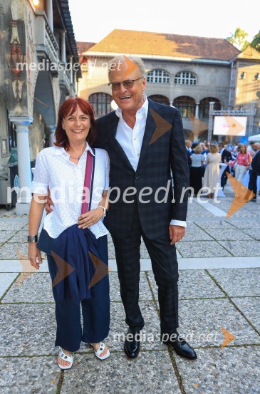  Branka  Grujičič Pšenica, novinarka, urednica Radarja;  Janez  Škrabec, direktor Riko d.o.o.60 let uspešnega podjetnika Janeza Škrabca