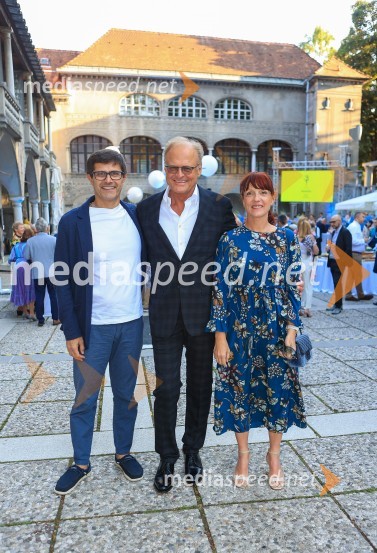  Matjaž Rakovec, župan Mestne občine Kranj;  Janez  Škrabec, direktor Riko d.o.o.;  Urša Manček Rakovec, marketing, RTV Slovenija60 let uspešnega podjetnika Janeza Škrabca