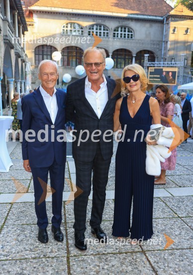  Janez  Pergar, prokurist NP Consulting;  Janez  Škrabec, direktor Riko d.o.o.;  Nevenka Črešnar Pergar, lastnica in direktorica podjetja NP Consulting60 let uspešnega podjetnika Janeza Škrabca