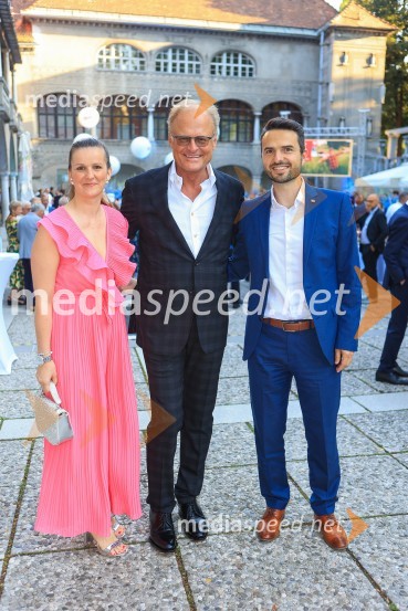  Marjeta Tonin;  Janez  Škrabec, direktor Riko d.o.o.;  Matej Tonin, predsednik NSi60 let uspešnega podjetnika Janeza Škrabca