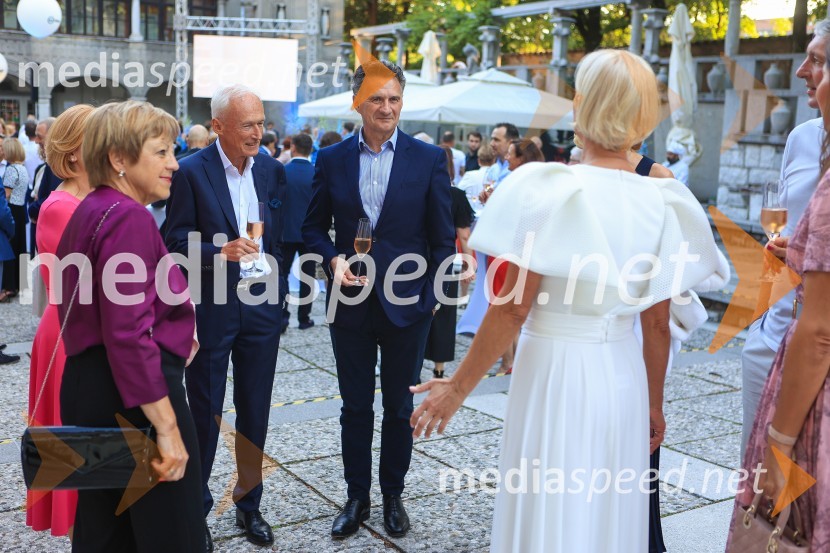 mag. Anita Stojčevska, glavna izvršna direktorica SKB; mag. Vojka  Ravbar, namestnica glavnega izvršnega direktorja banke SKB;  ... ;  ... ;  Sonja Poljanšek Škrabec, lastnica Welness centra Sunny60 let uspešnega podjetnika Janeza Škrabca