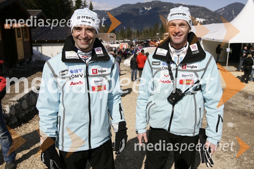 Franci Petek, športni direktor nordijskih smučarskih reprezentanc in nekdanji smučarski skakalec ter Matjaž Zupan, trener slovenskih smučarskih skakalcevFinale svetovnega pokala v smučarskih skokih v Planici 2009, sobota