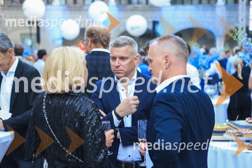  ... ;  Valentin Hajdinjak, predsednik upriver DARS;  ... 60 let uspešnega podjetnika Janeza Škrabca