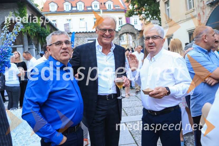  ... ;  Janez  Škrabec, direktor Riko d.o.o.;  ... 60 let uspešnega podjetnika Janeza Škrabca