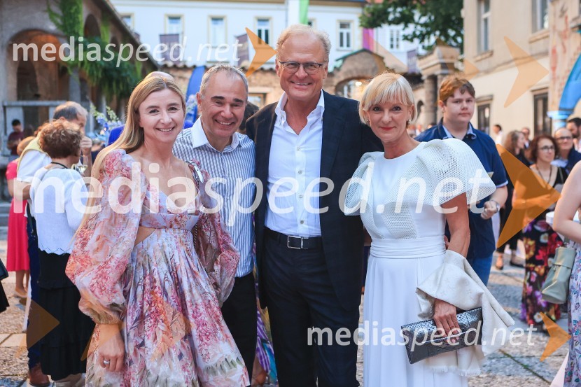  Janez  Škrabec, direktor Riko d.o.o.;  Sonja Poljanšek Škrabec, lastnica Welness centra Sunny60 let uspešnega podjetnika Janeza Škrabca