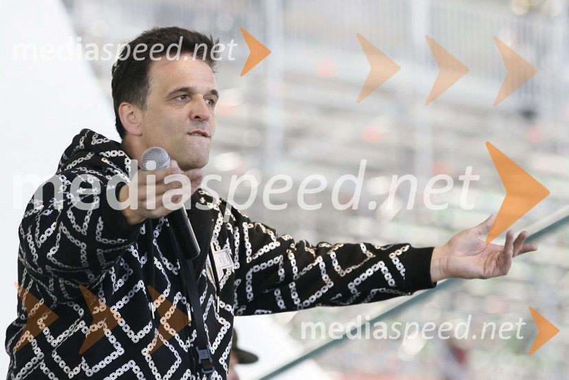 Reno Čibej, skupina KingstonFinale svetovnega pokala v smučarskih skokih v Planici 2009, sobota