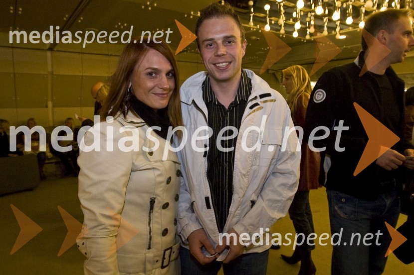 Tjaša Repše, oglasna produkcija Infonet Media in Rok Zupanc, produkcija Radia HitMoški&ženske.com, premiera komedije