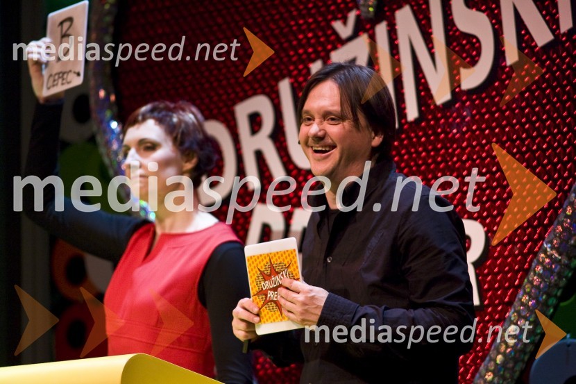 Lucija Ćirović, igralka in Brane Šturbej, igralecMoški&ženske.com, premiera komedije