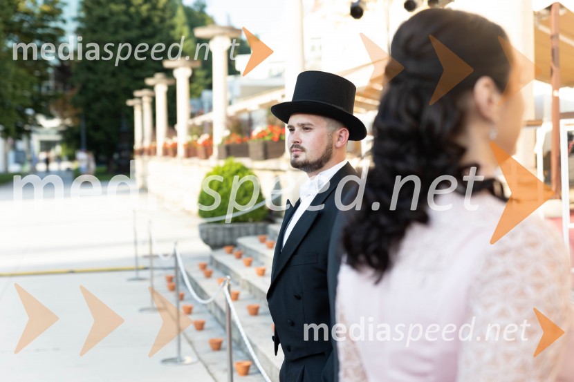  Tomaž Plavčak, član protokolaAnin ples, unikatnost, dovršenost in dobrodelno poslanstvo z 200 letno tradicijo