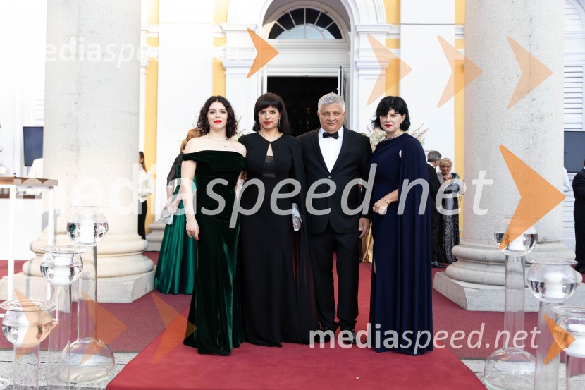  Zala Jager;  Leonida Jager;  Aleš Jager, Jagros d. o. o..;  Urša JagerAnin ples, unikatnost, dovršenost in dobrodelno poslanstvo z 200 letno tradicijo