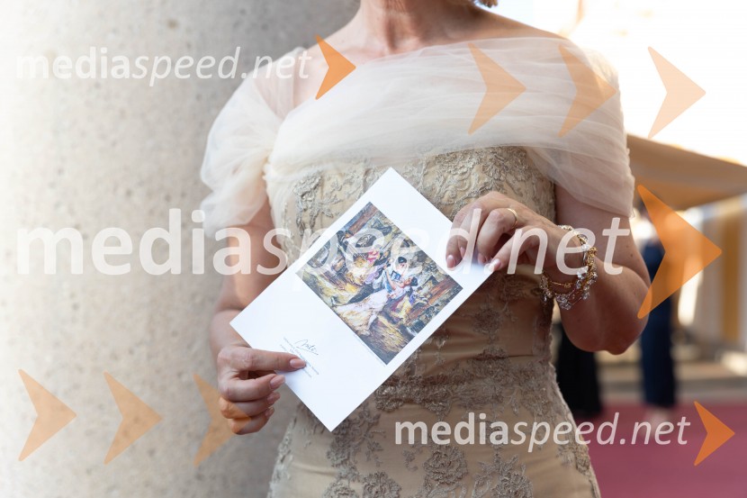 Anin ples, unikatnost, dovršenost in dobrodelno poslanstvo z 200 letno tradicijo