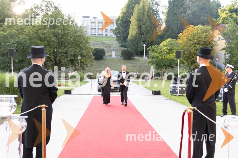 Anin ples, unikatnost, dovršenost in dobrodelno poslanstvo z 200 letno tradicijo