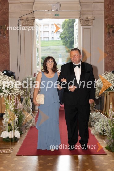  Mirjana  Volovšek;  Peter  Volovšek, direktor, MOS Servis d.o.o. Anin ples, unikatnost, dovršenost in dobrodelno poslanstvo z 200 letno tradicijo