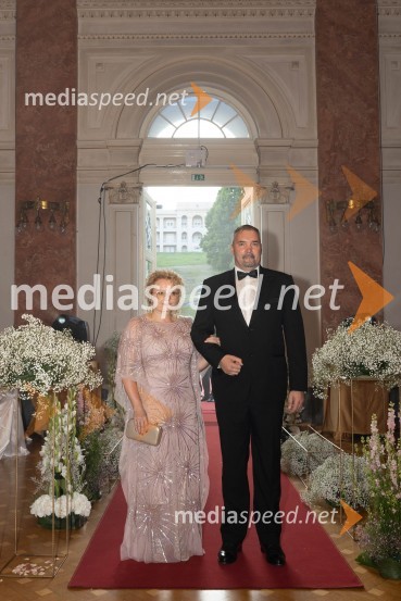 prof. dr. Liljana Rihter; mag. Andrej Rihter, direktor, Javni holding MariborAnin ples, unikatnost, dovršenost in dobrodelno poslanstvo z 200 letno tradicijo