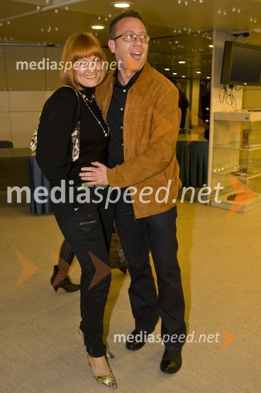 Robert Pečnik - Pečo, voditelj na Radiu Hit in njegova žena AljaMoški&ženske.com, premiera komedije