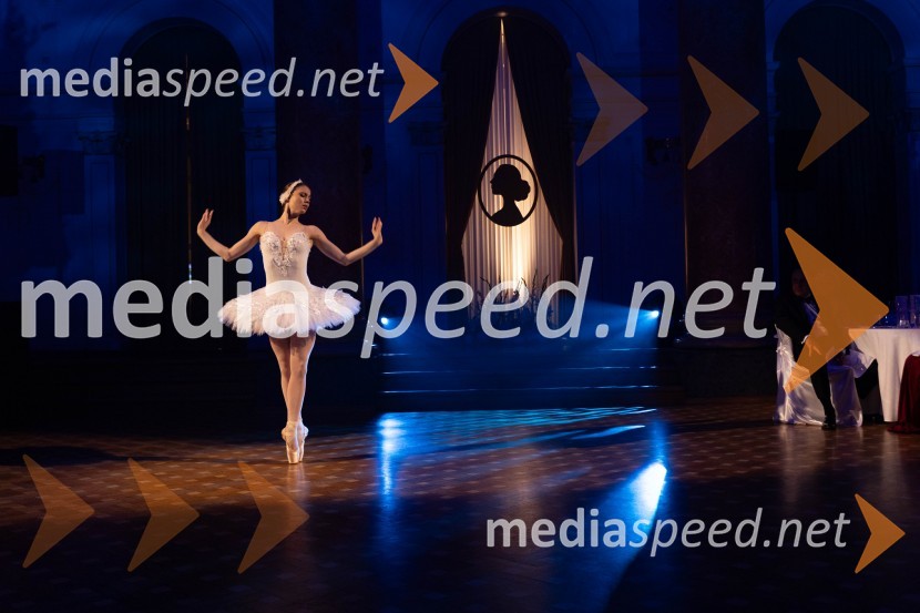  Tea Bajc, balerina, SNG Opera in balet MariborAnin ples, unikatnost, dovršenost in dobrodelno poslanstvo z 200 letno tradicijo