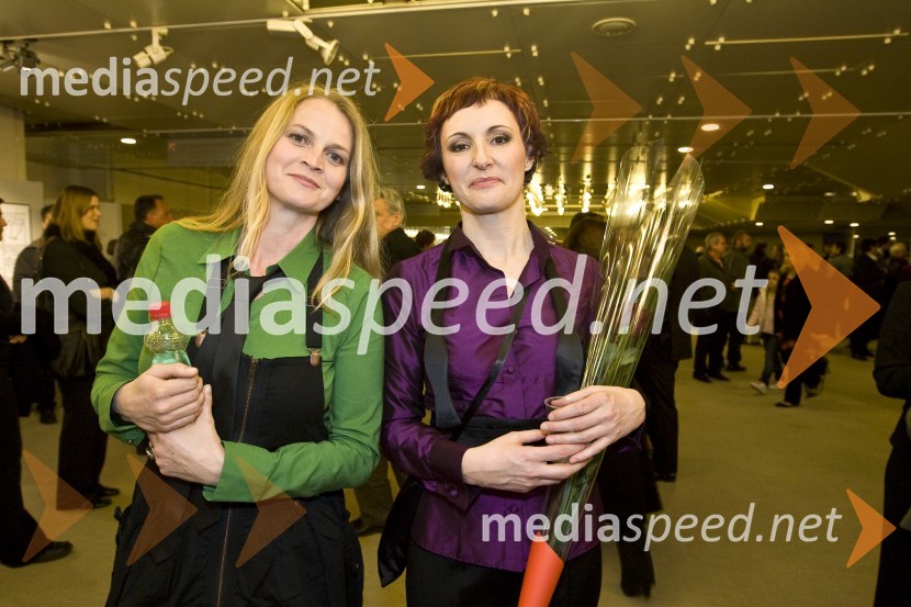 Alenka Kozolc in Lucija Ćirović, igralkiMoški&ženske.com, premiera komedije