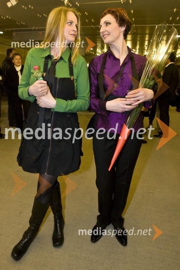 Alenka Kozolc in Lucija Ćirović, igralkiMoški&ženske.com, premiera komedije