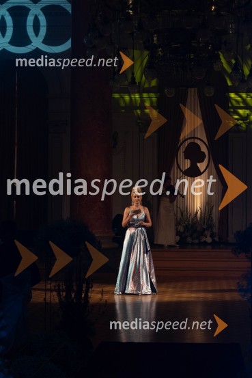  Mojca Krajnc	Anin ples, unikatnost, dovršenost in dobrodelno poslanstvo z 200 letno tradicijo