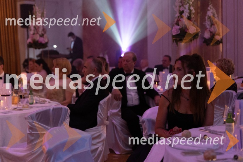 Anin ples, unikatnost, dovršenost in dobrodelno poslanstvo z 200 letno tradicijo