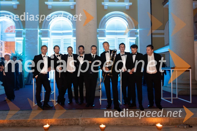 Anin ples, unikatnost, dovršenost in dobrodelno poslanstvo z 200 letno tradicijo