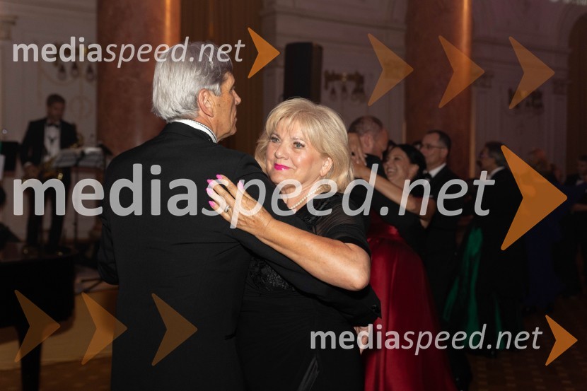  Janez Pavlin;  Milena PavlinAnin ples, unikatnost, dovršenost in dobrodelno poslanstvo z 200 letno tradicijo