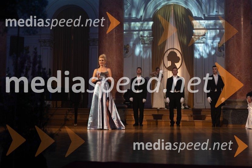  Mojca Krajnc	Anin ples, unikatnost, dovršenost in dobrodelno poslanstvo z 200 letno tradicijo