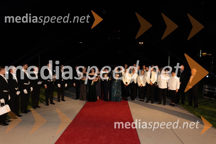 Anin ples, unikatnost, dovršenost in dobrodelno poslanstvo z 200 letno tradicijo