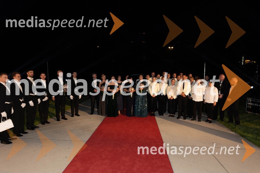 Anin ples, unikatnost, dovršenost in dobrodelno poslanstvo z 200 letno tradicijo