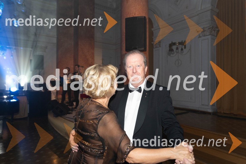 Anin ples, unikatnost, dovršenost in dobrodelno poslanstvo z 200 letno tradicijo