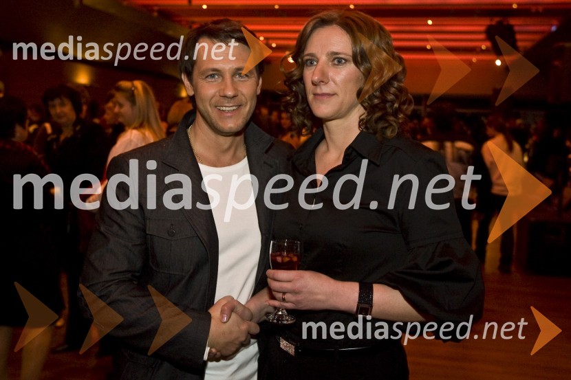 Marko Vozelj, pevec in Urška Alič Flajnik, direktorica Špas teatraMoški&ženske.com, premiera komedije