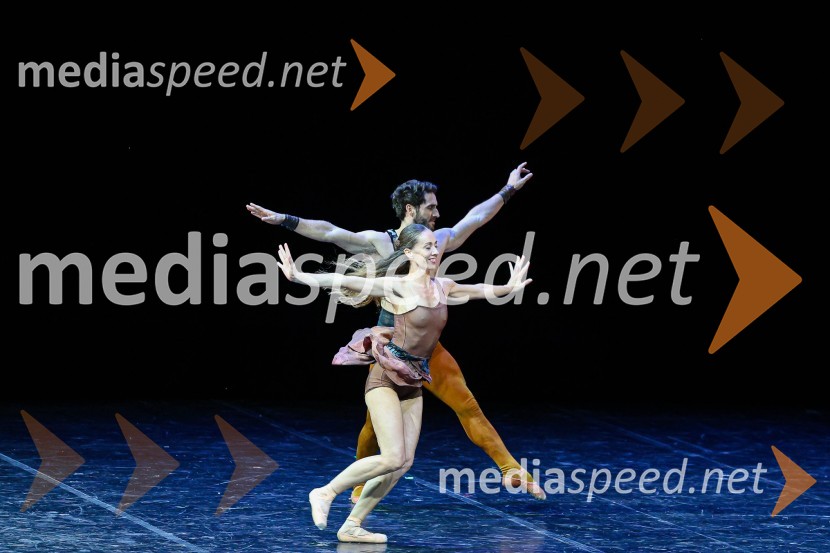  Rachele Buriassi, baletna plesalka;  Esnel Ramos, baletni plesalecZvezde, gala baletni večer na 71. Ljubljana Festivalu