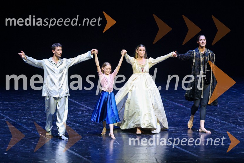 Simon Repele, baletni plesalec;   Julia Balzaretti;  Eleonora Abbagnato, baletna plesalka;  Sasha Riva, baletni plesalecZvezde, gala baletni večer na 71. Ljubljana Festivalu