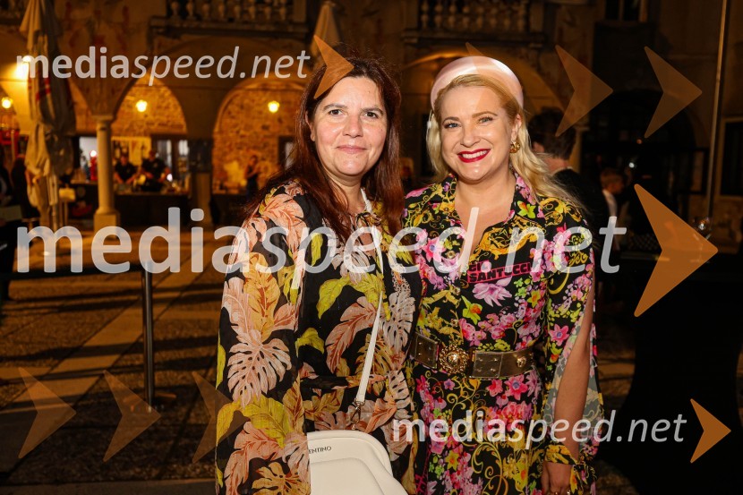  Teja Pelko, novinarka, Svet24;  Danica Lovenjak, novinarka, voditeljicaZvezde, gala baletni večer na 71. Ljubljana Festivalu