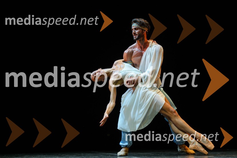  Rachele Buriassi, baletna plesalka;  Esnel Ramos, baletni plesalecZvezde, gala baletni večer na 71. Ljubljana Festivalu