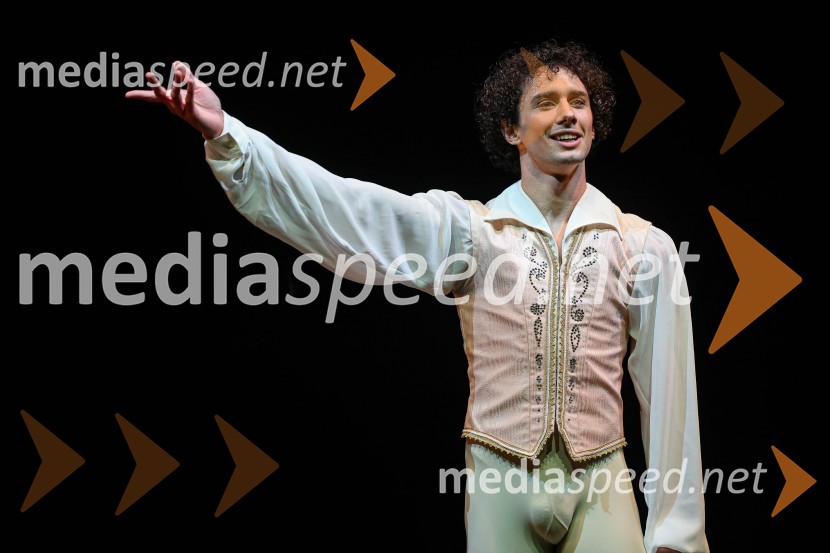  Alessandro Frola, baletni plesalecZvezde, gala baletni večer na 71. Ljubljana Festivalu