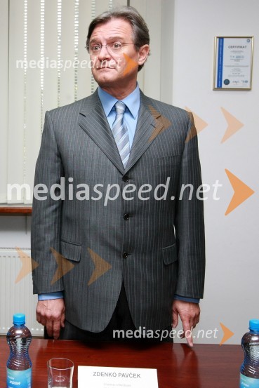 Zdenko Pavček, predsednik upravnega odbora Skupine Viator&VektorPodpis pogodbe o dobavi avtobusov v Savdsko Arabijo