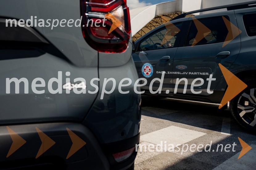 Dacia Duster: tradicionalni zaneslivi partner slovenskih gorskih reševalcev