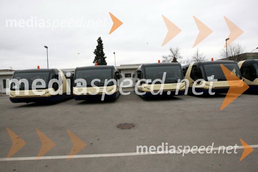 AvtobusiPodpis pogodbe o dobavi avtobusov v Savdsko Arabijo