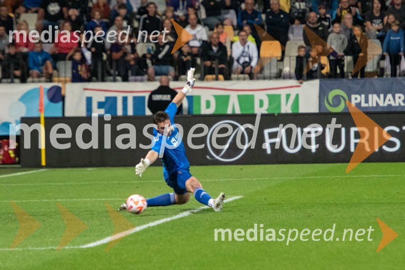  Ažbe Jug, vratar, NK MariborNK MARIBOR - FC DIFFERDANGE, povratna tekma 2. kroga kvalifikacij za evropsko konferenčno ligo