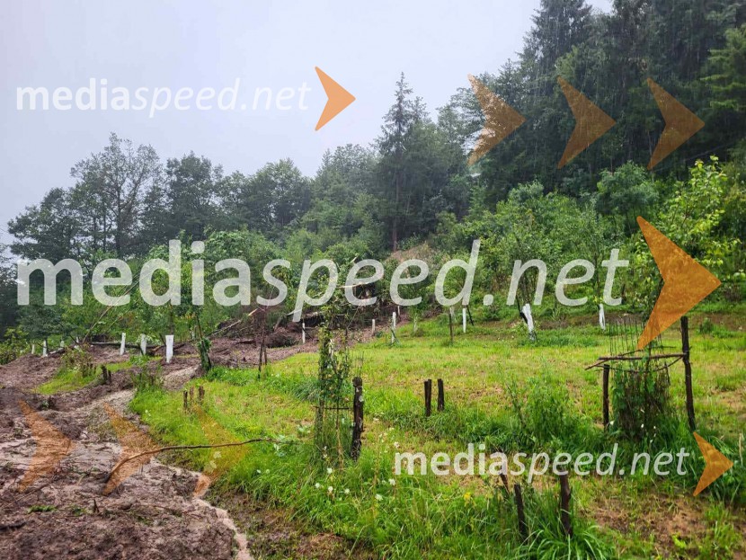 Razmere po nočnem deževju v KranjuPoplave v Sloveniji