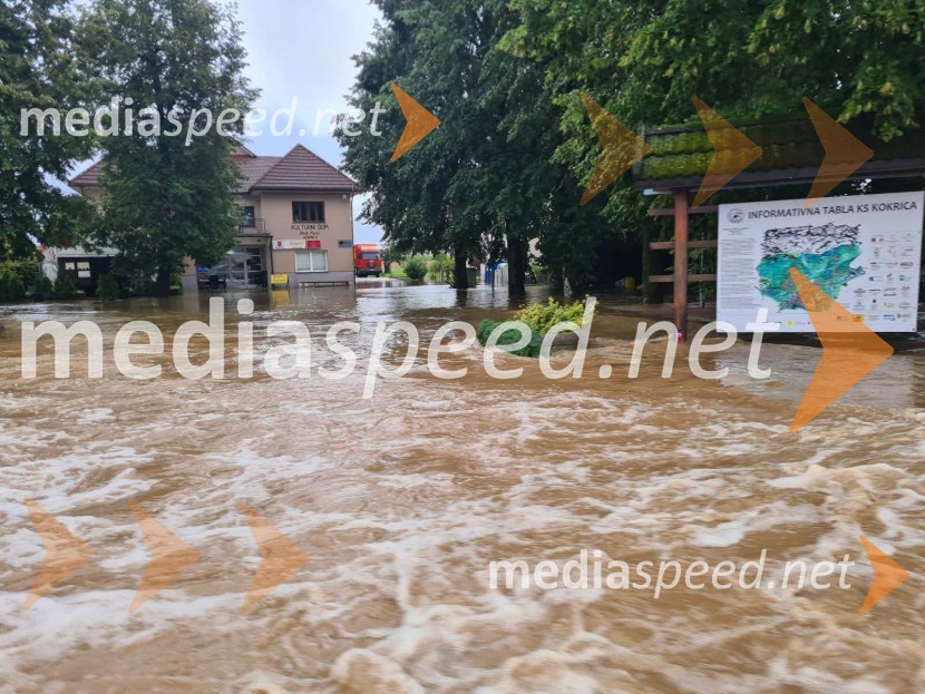 Razmere po nočnem deževju v KranjuPoplave v Sloveniji