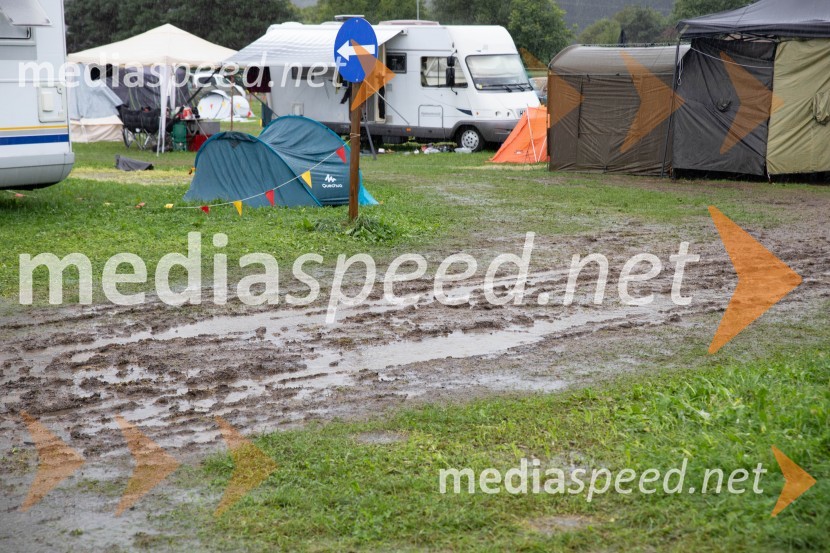 Evakuacija kampa Festivala Metal days v Velenju