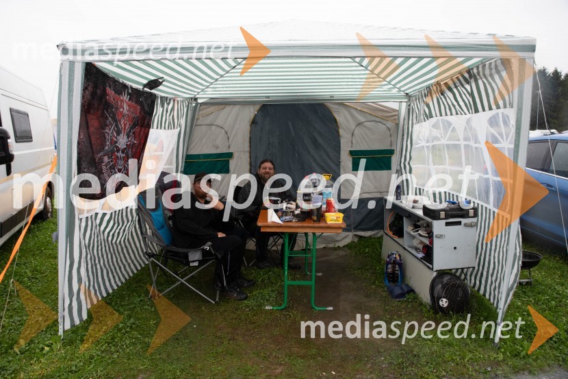 Evakuacija kampa Festivala Metal days v Velenju