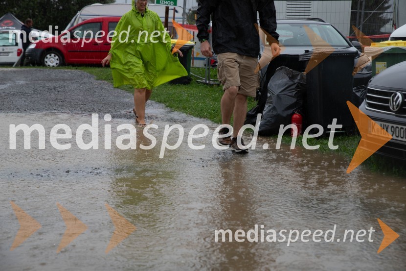 Evakuacija kampa Festivala Metal days v Velenju