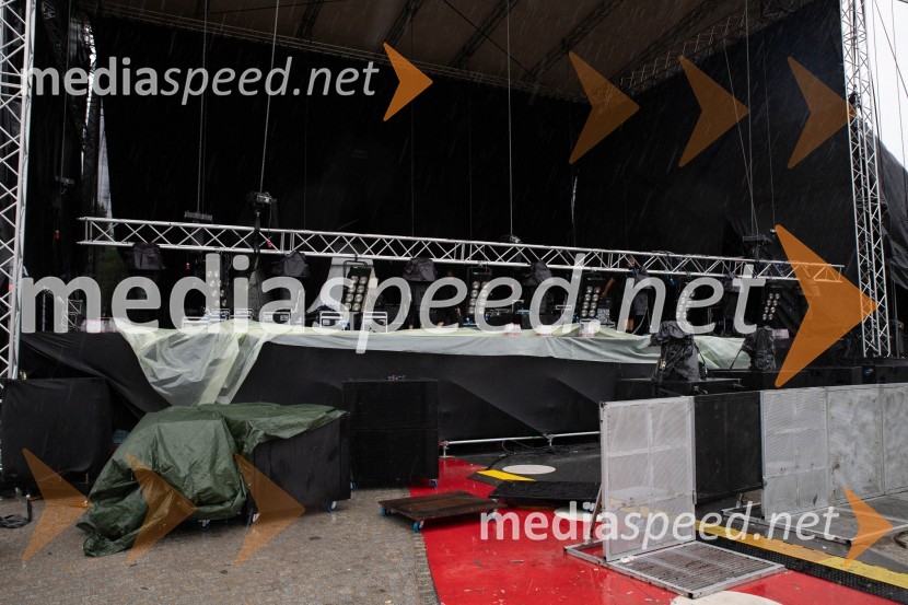 Evakuacija kampa Festivala Metal days v Velenju