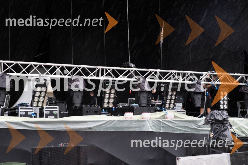 Evakuacija kampa Festivala Metal days v Velenju