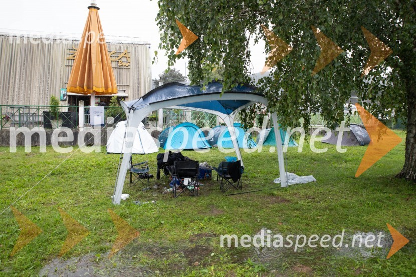 Evakuacija kampa Festivala Metal days v Velenju